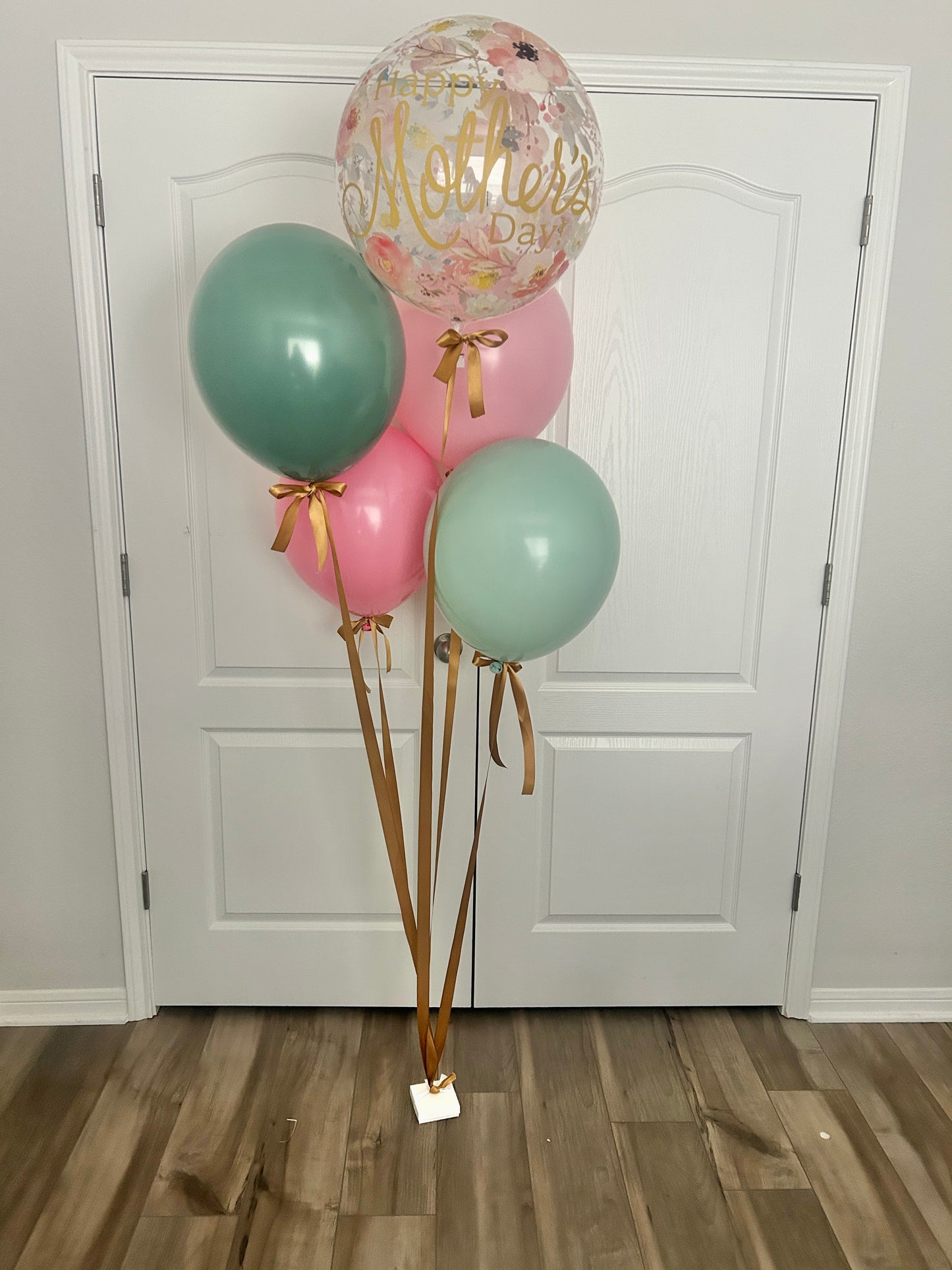Custom Helium Bouquets